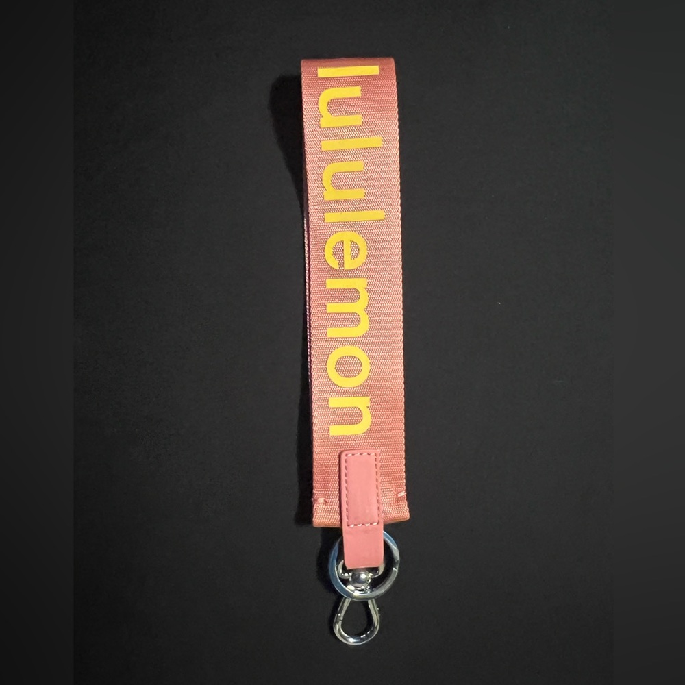 Lululemon neverlost keychain